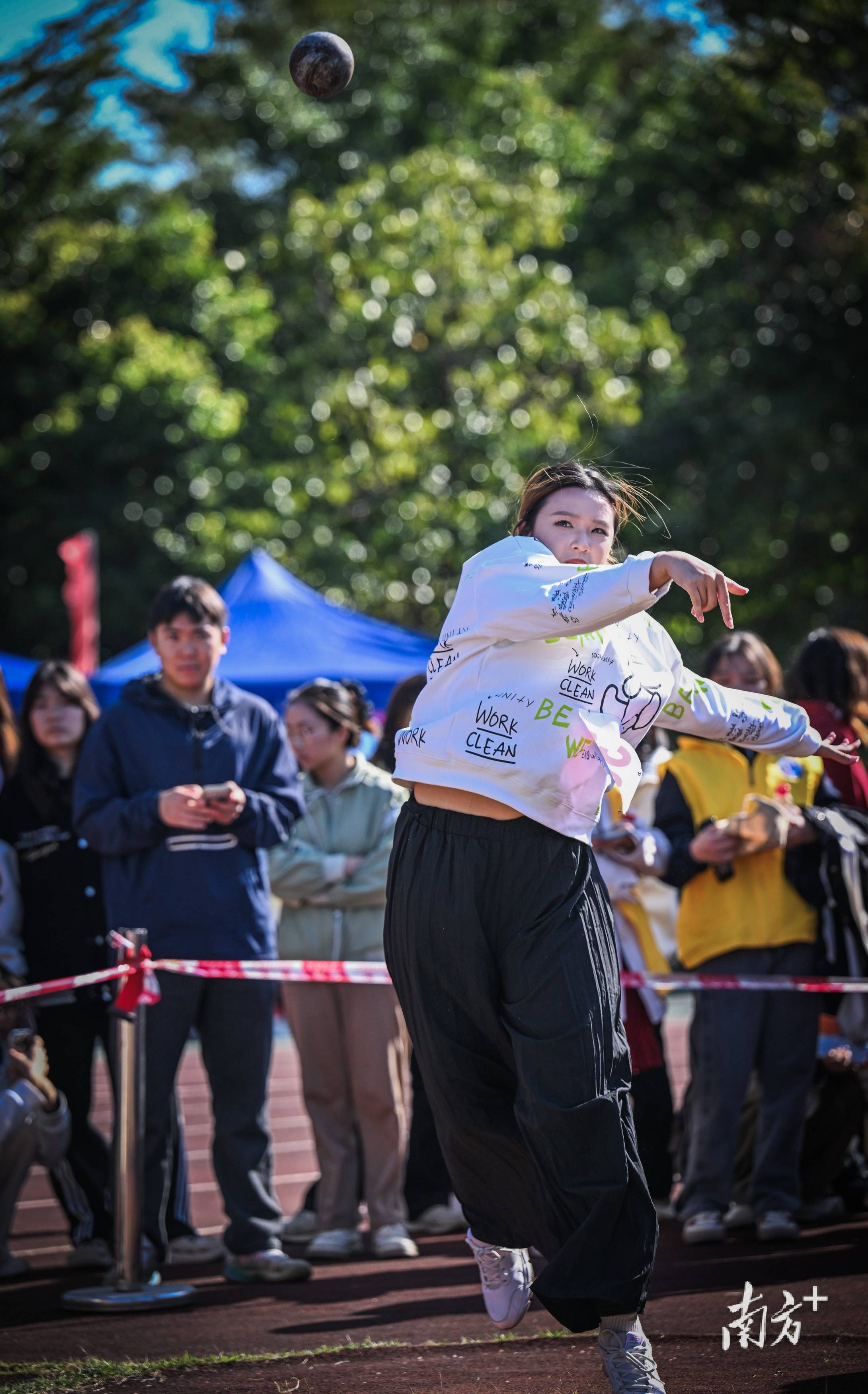 超越自我，运动健儿们在挑战极限的路上奋勇向前