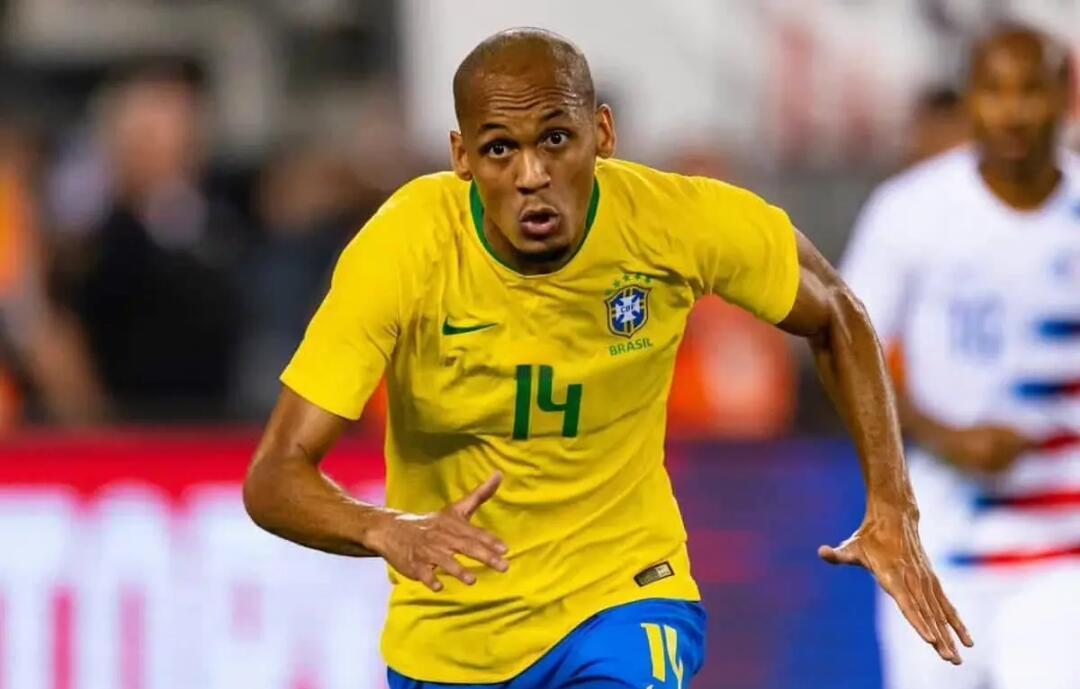 利物浦主帅赞扬沙尔克球员表现出色的简单介绍