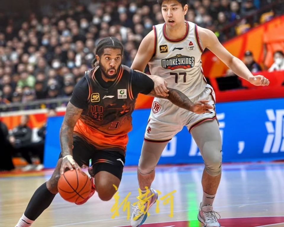 广东男篮再胜青岛队，延续不败