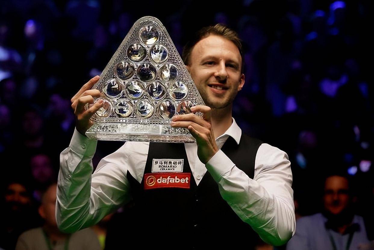 包含阿甲强队抢满分，冠军被多支球队追赶的词条