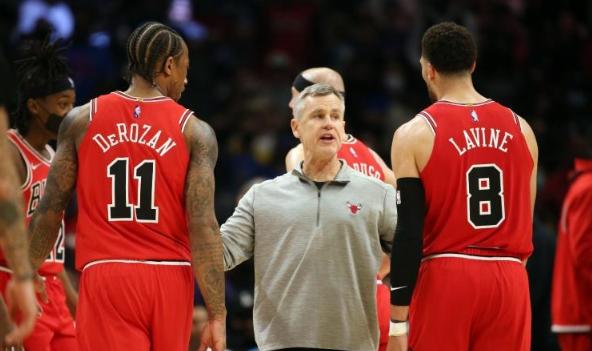 包含公牛队外线士气飙升，重回争冠行列的词条