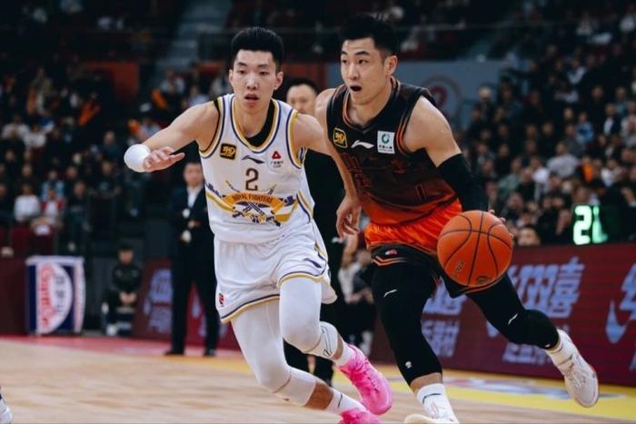 山东男篮主场大胜北京北控队 山东男篮主场大胜北京北控队