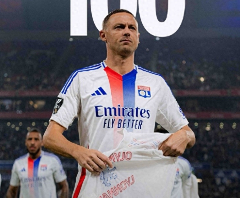 里昂主教练带领球队赢得前三连胜的简单介绍 里昂主教练带领球队赢得前三连胜的简单介绍