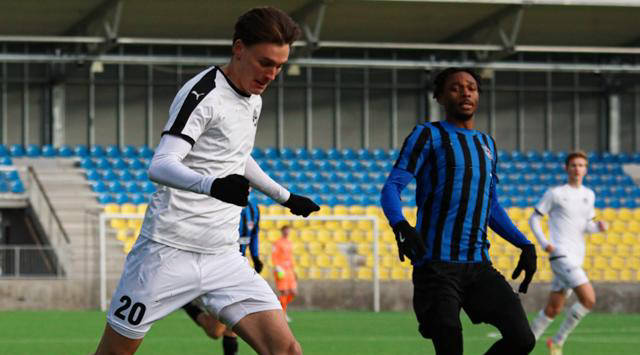 阿尔勒主场不敌对手,继续保持低迷 阿尔勒主场不敌对手,继续保持低迷