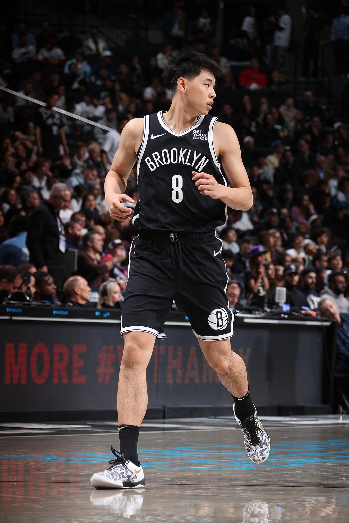 新秀表现抢眼！带领球队冲刺胜利