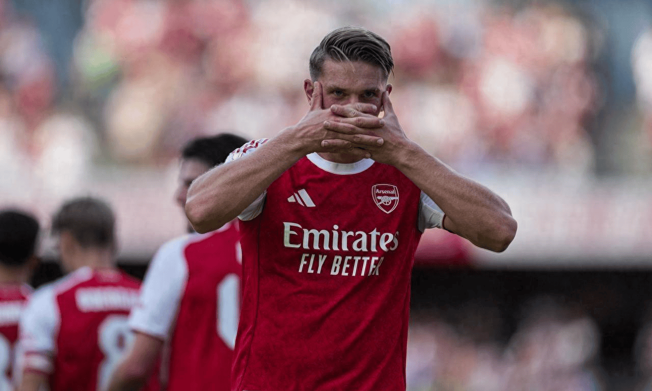 马德里竞技大胜阿森纳,吉梅内斯梅开二度锁定胜利 马德里竞技大胜阿森纳,吉梅内斯梅开二度锁定胜利