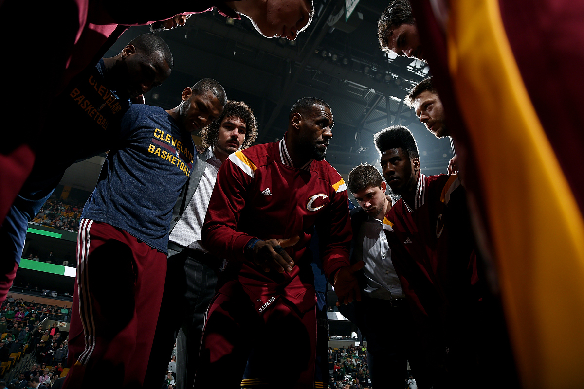 国外篮球比赛中球员飚分破记录 国外篮球比赛中球员飚分破记录