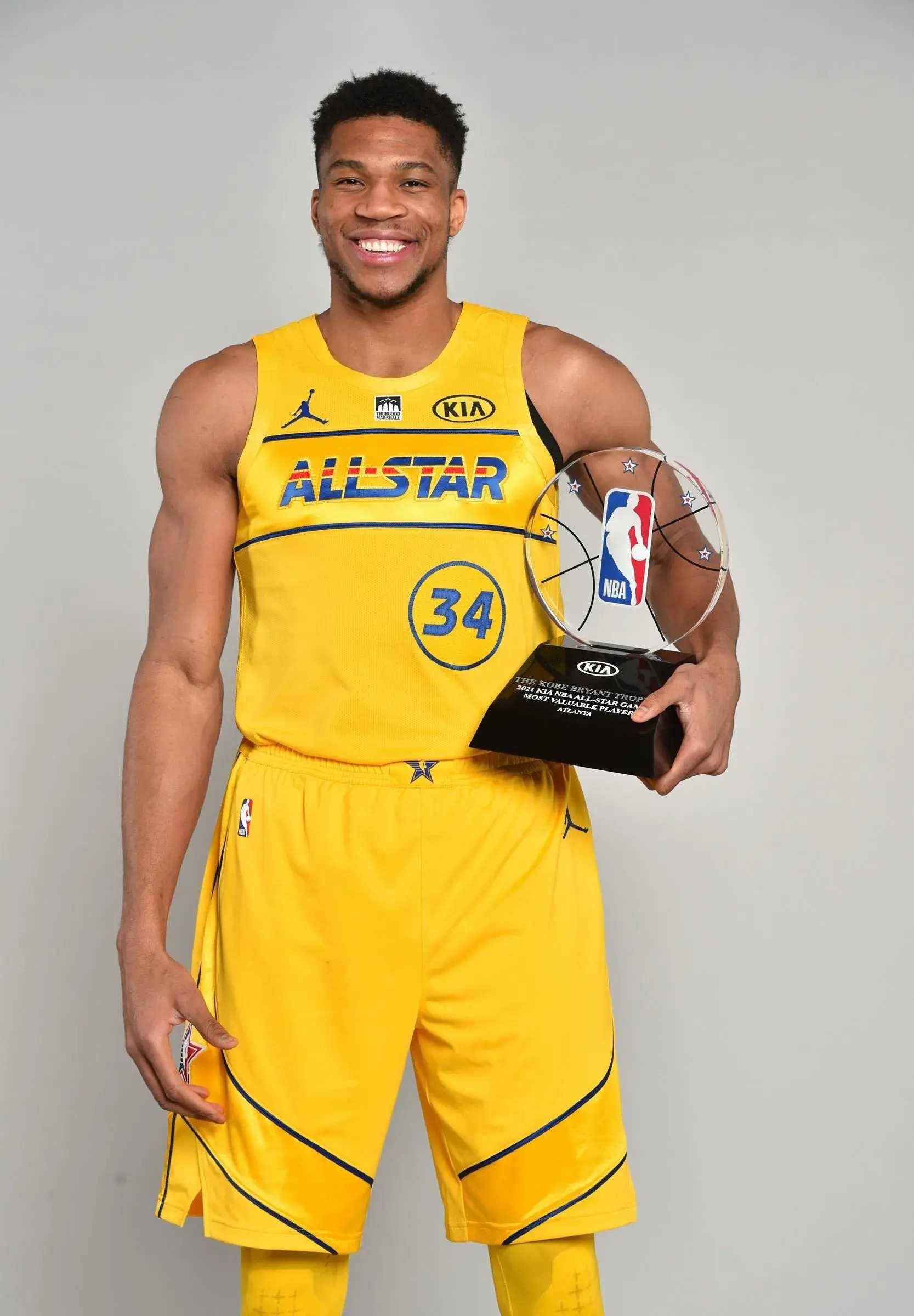 篮球明星今日表现抢眼!荣登全明星赛MVP的简单介绍 篮球明星今日表现抢眼!荣登全明星赛MVP的简单介绍