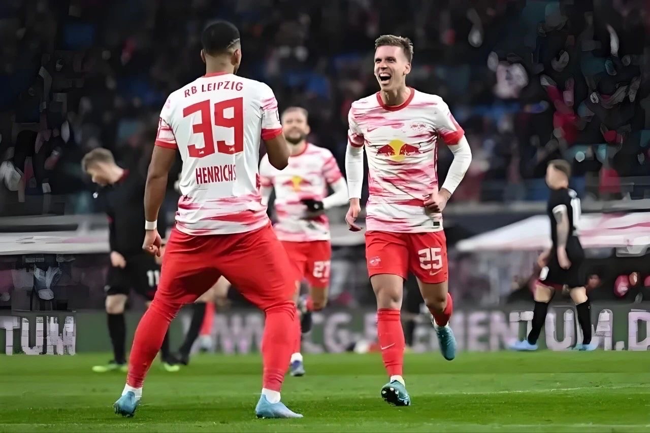 斯图加特客场挑战,面临压力的简单介绍 斯图加特客场挑战,面临压力的简单介绍