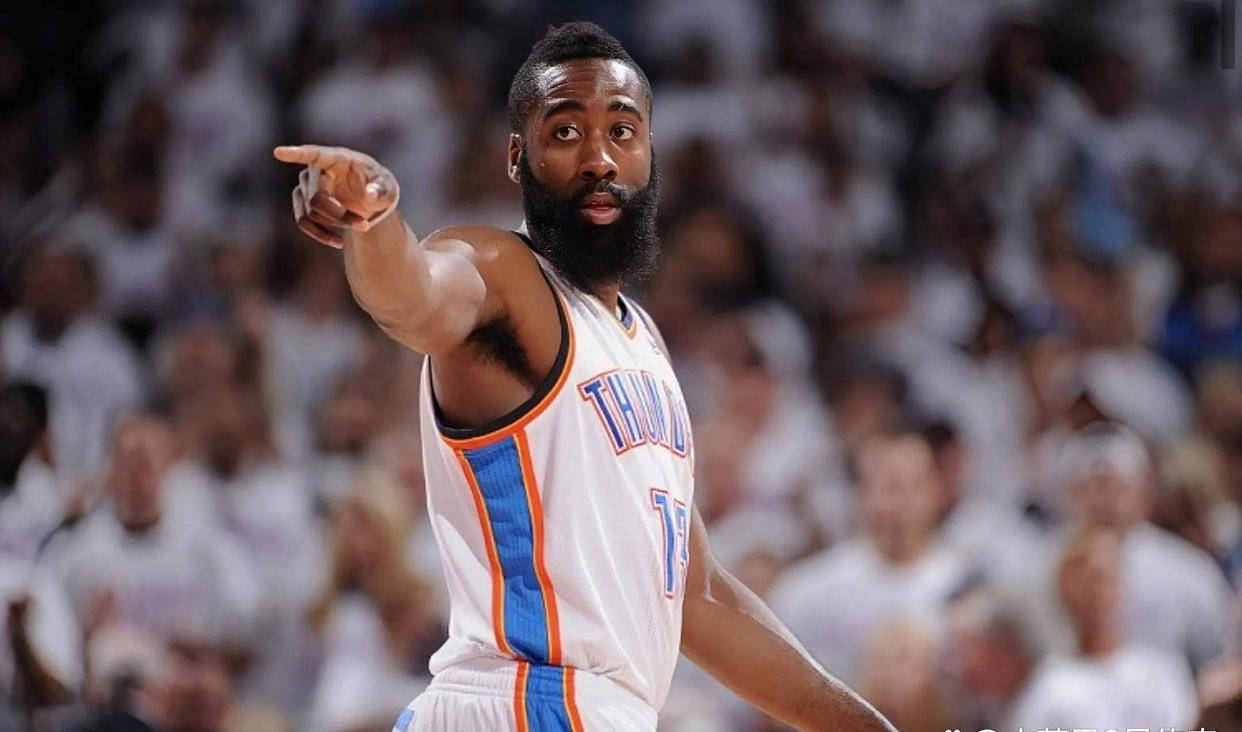 火箭与湖人交锋哈登对戴维斯的激烈对抗 火箭与湖人交锋哈登对戴维斯的激烈对抗