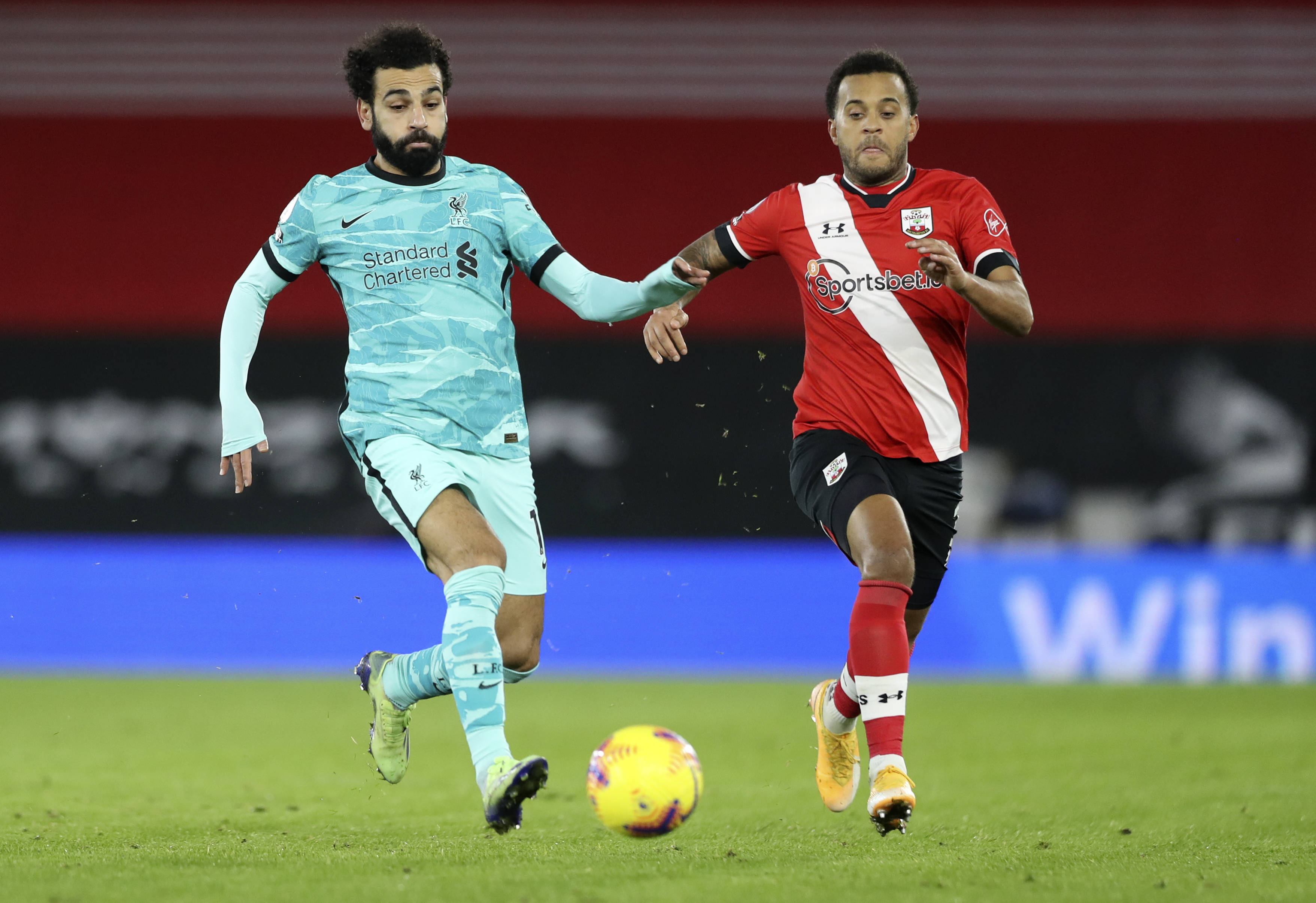 沃特福德大胜南安普顿，取得关键三分