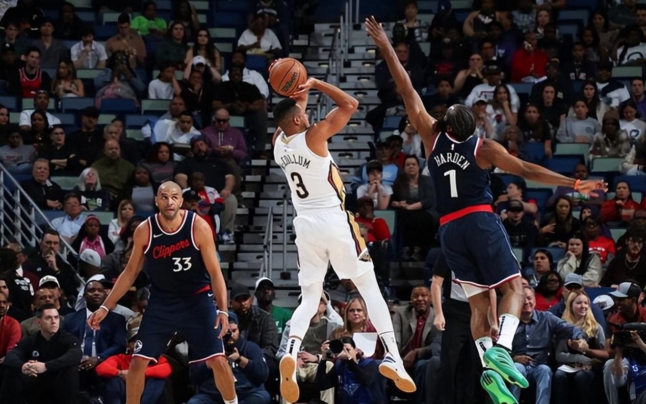 快船击败爵士,莱昂纳德发挥出色砍下30+分 快船击败爵士,莱昂纳德发挥出色砍下30+分